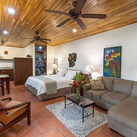 Aparthotel Jungle Creek Manuel Antonio Exterior foto