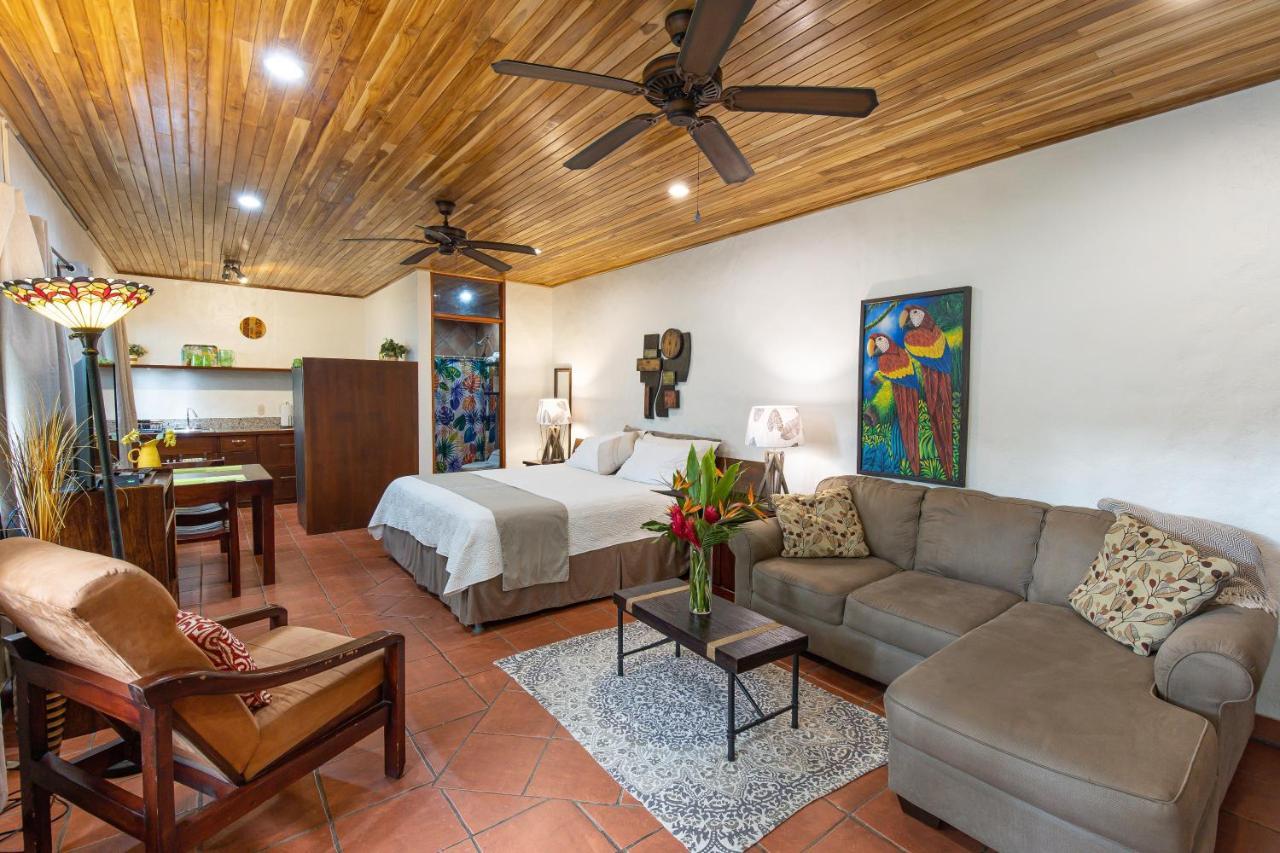Aparthotel Jungle Creek Manuel Antonio Exterior foto