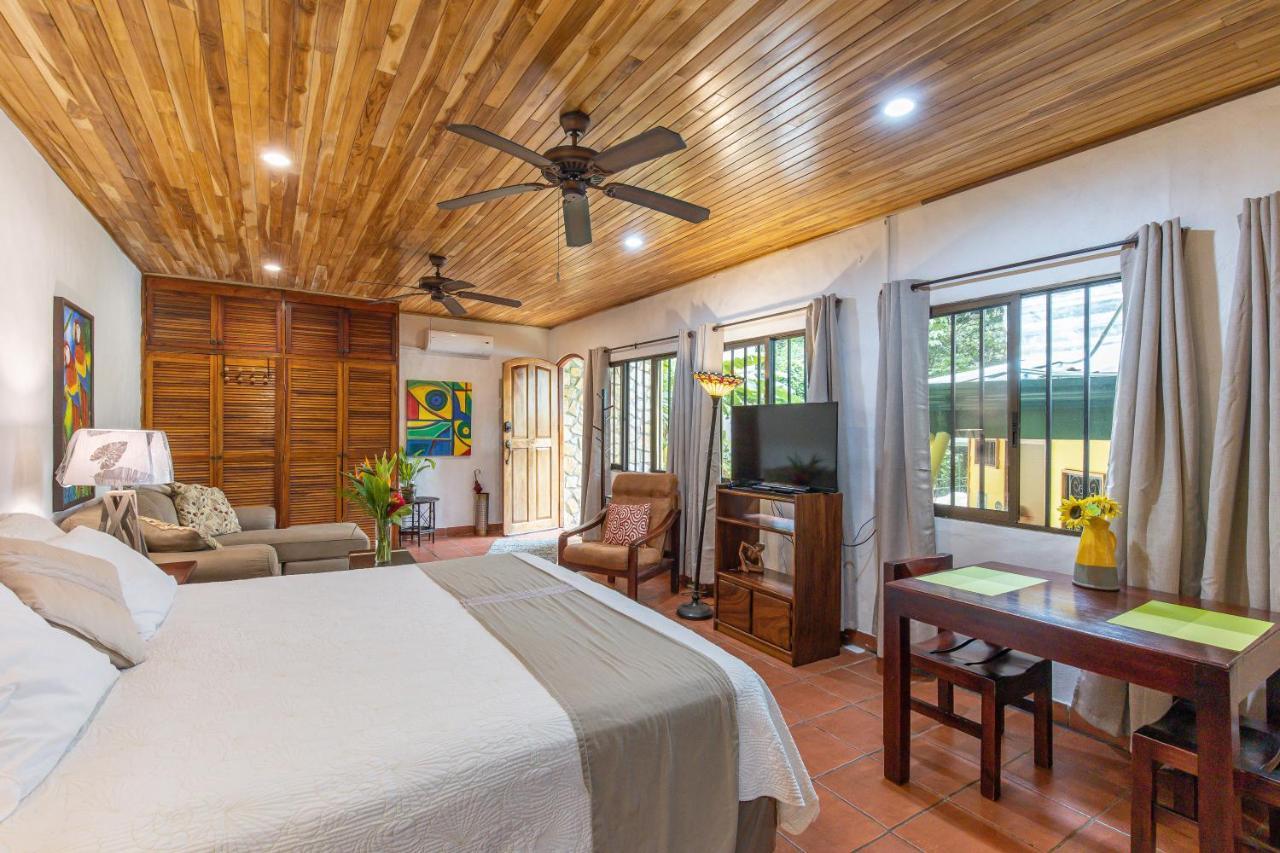 Aparthotel Jungle Creek Manuel Antonio Exterior foto