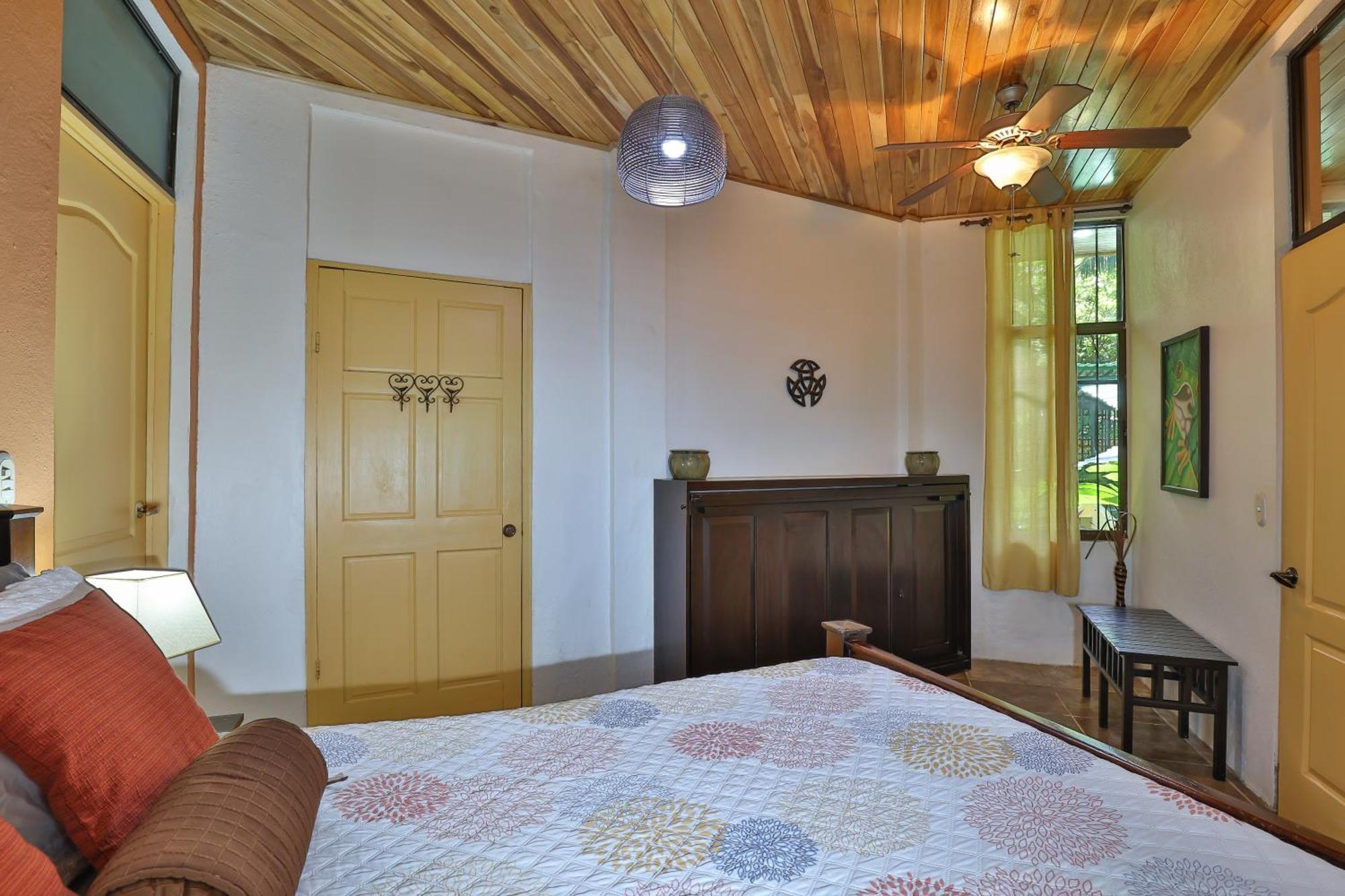 Aparthotel Jungle Creek Manuel Antonio Habitación foto