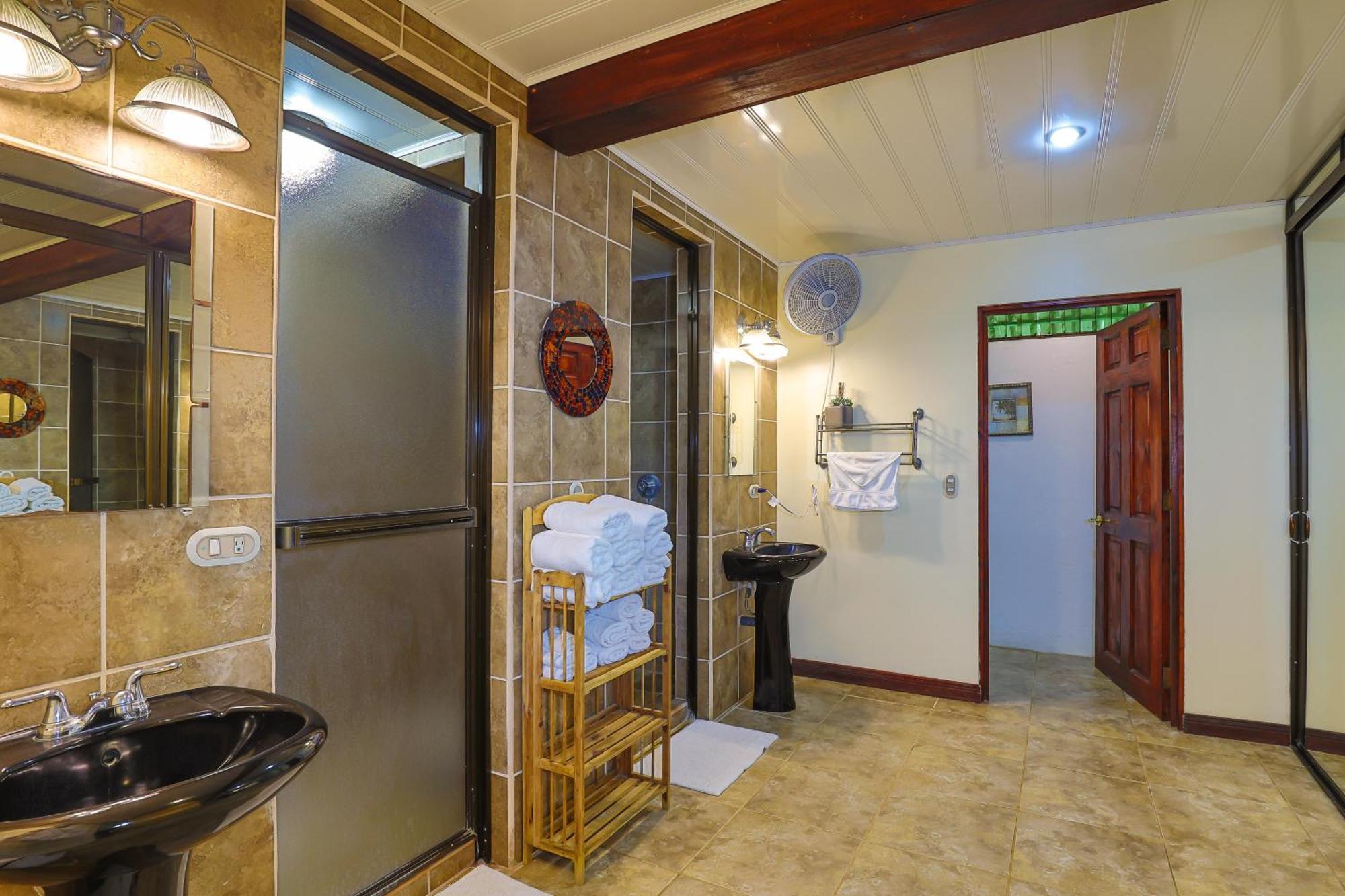 Aparthotel Jungle Creek Manuel Antonio Habitación foto